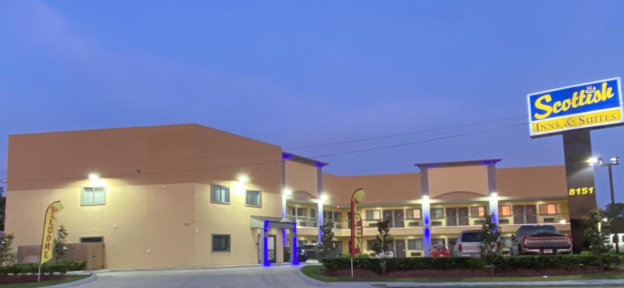 Scottish Inn & Suites Baytown Exterior photo